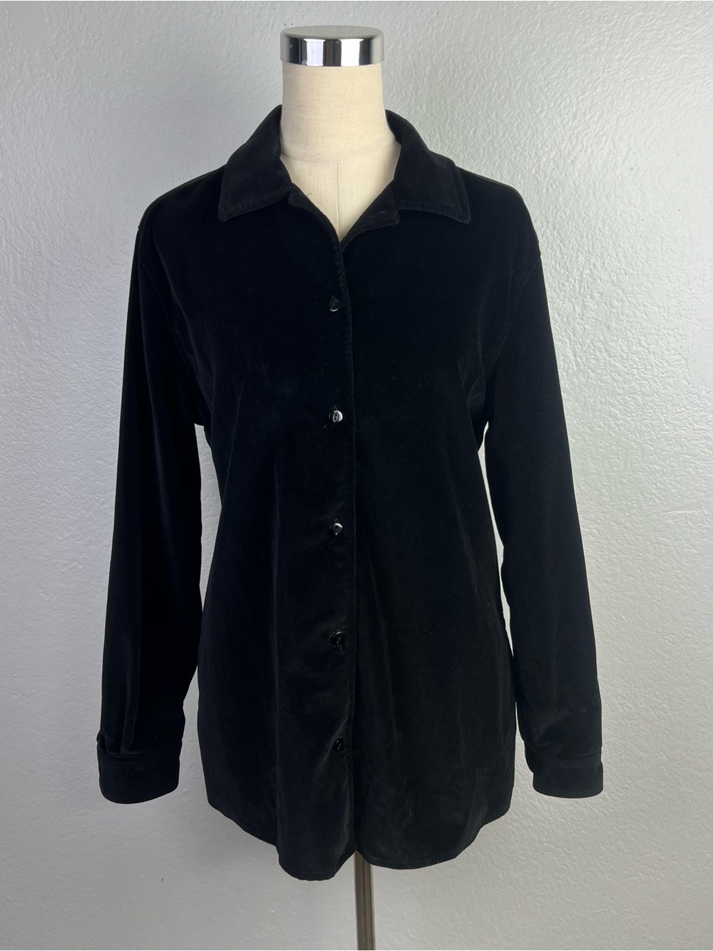 LL Bean Women Black Velvet Long Sleeve Button Up 100% Cotton Shirt Size M